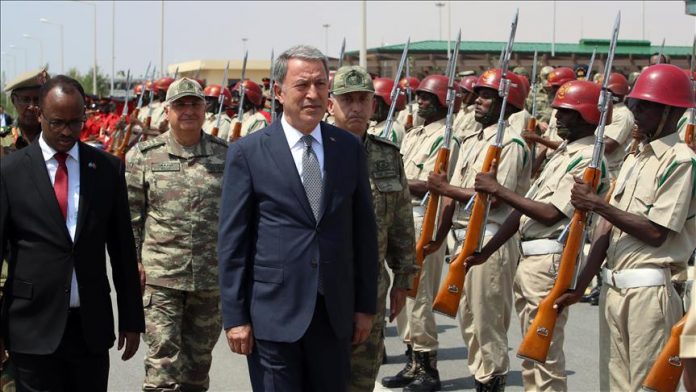 Hulusi Akar